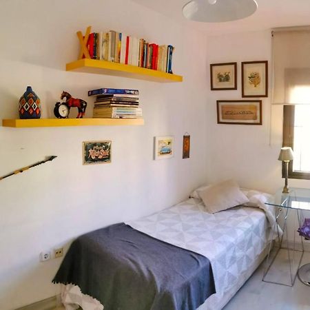 Habitacion Agradable Con Bano Individual Seville Exterior photo